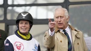 Monarchie: König Charles zeigt sich lachend bei Pferde-Sportturnier